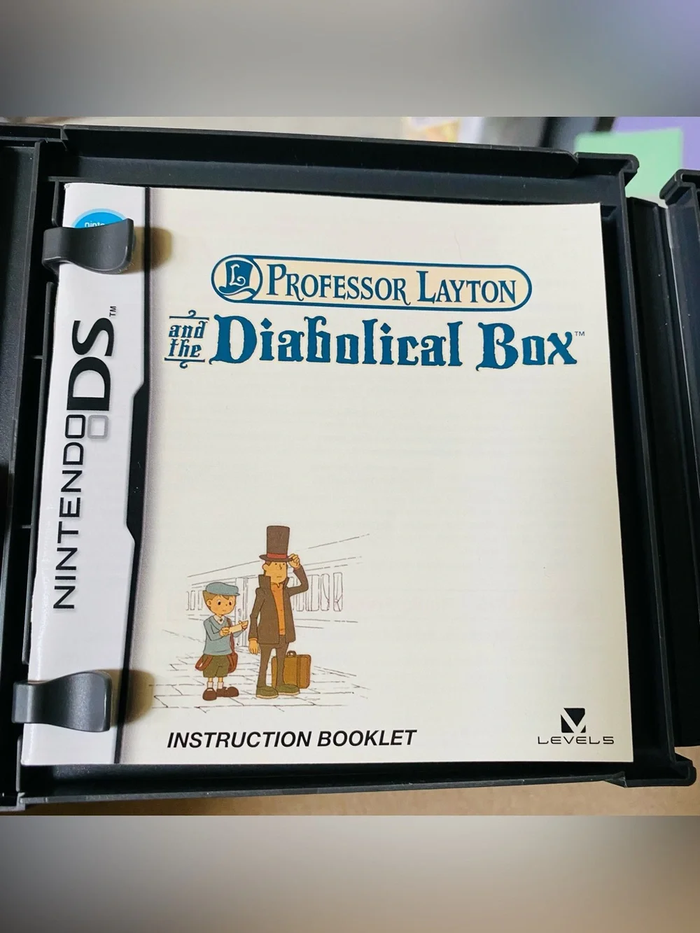 Nintendo Professor Layton & the Diabolical Box EUC includes box, game, pamphlet